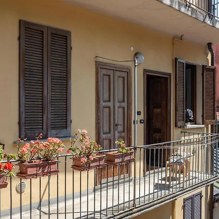 Renovated Appartement Como